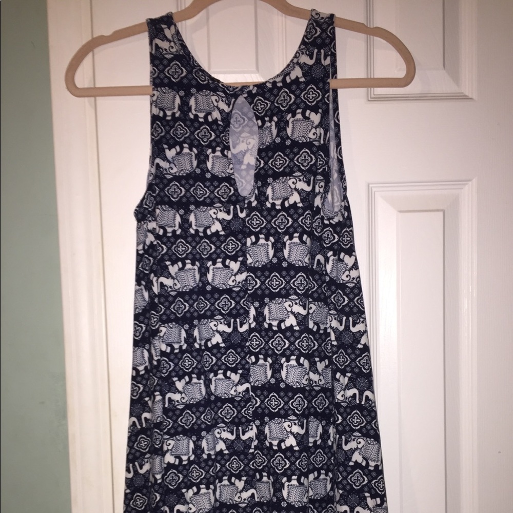 Spring dress - Picture 2 of 3